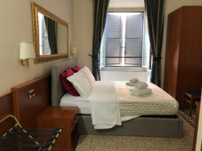 A ROSMINI SUITES